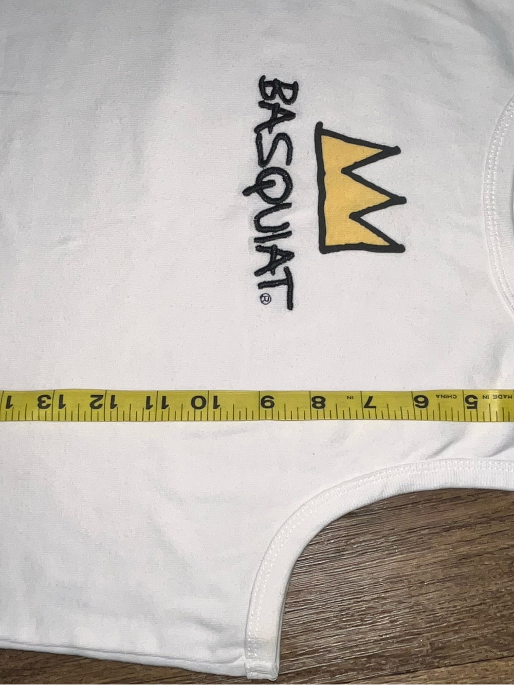 Basquiat White Crop Tank with Yellow Crown Graphic XL - Picture 7 of 8